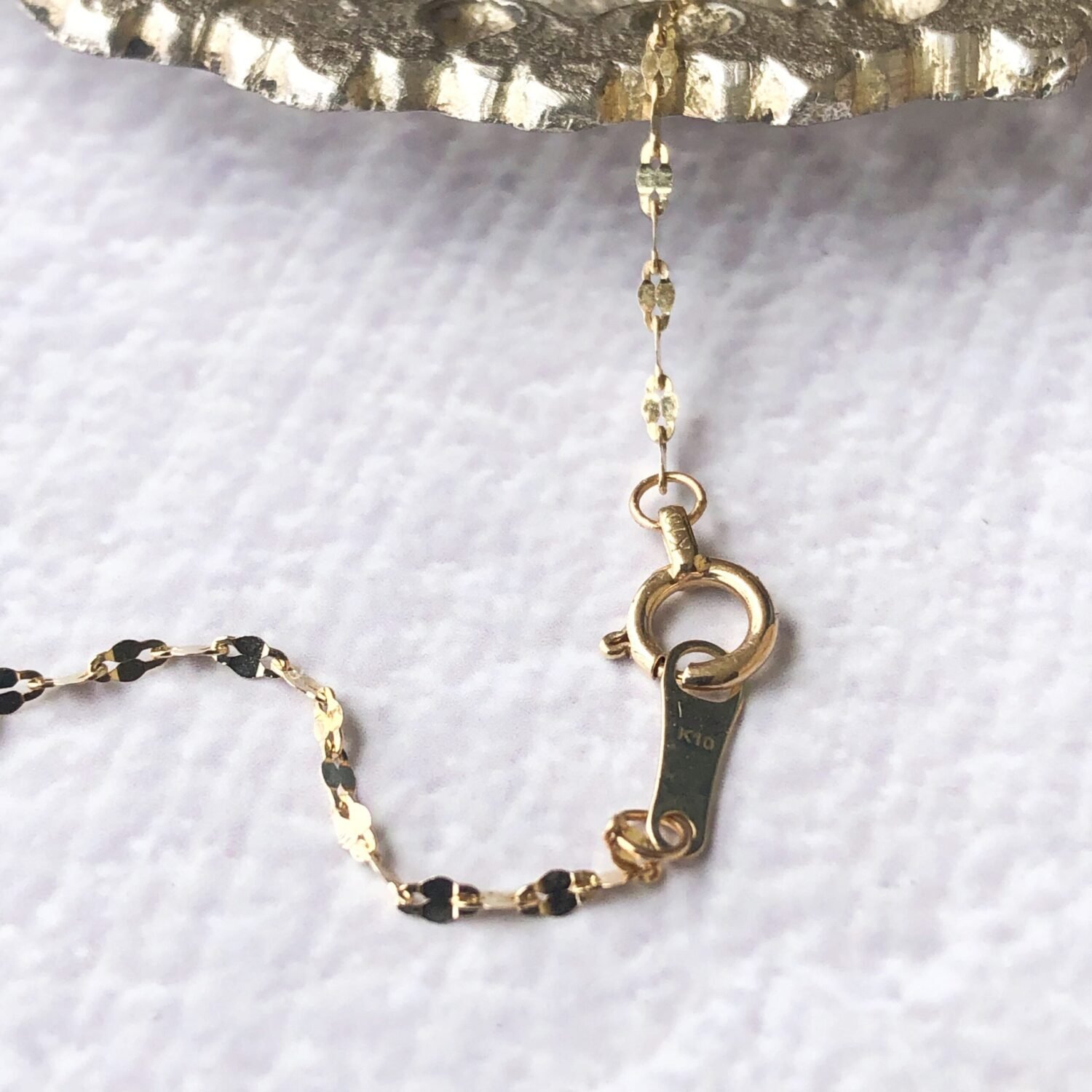 Hikage 10k Solid Gold Necklace