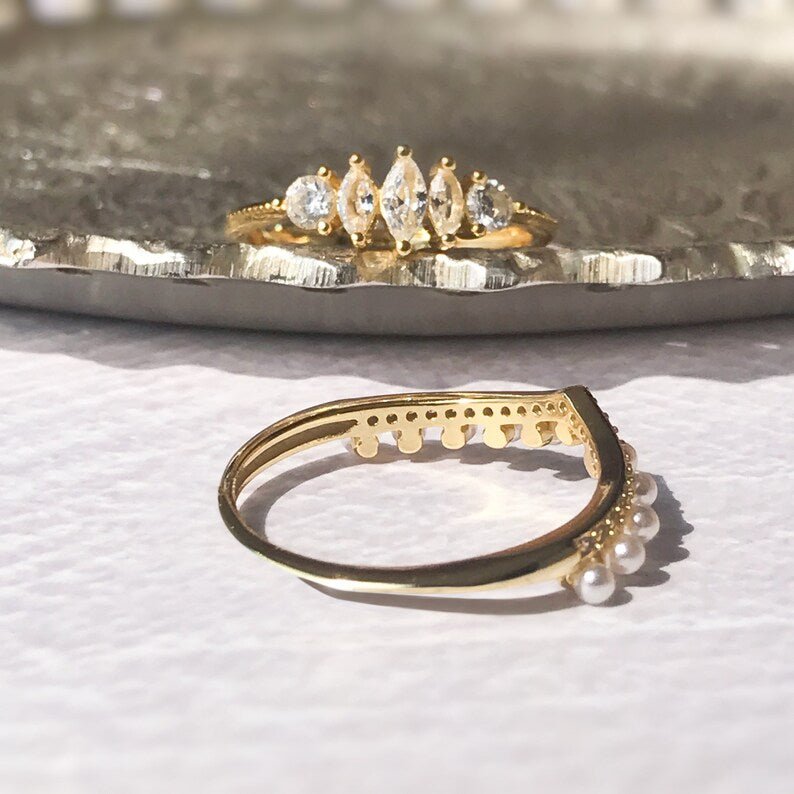 18K Solid Gold Diamond & Freshwater Pearl Ring