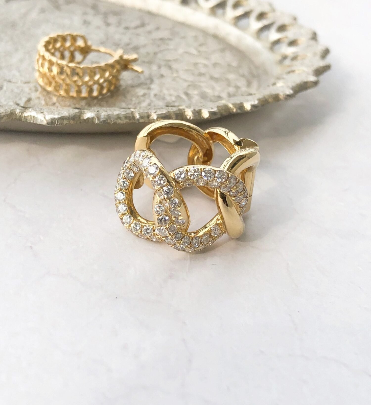 Hikage 18K Diamond Earrings