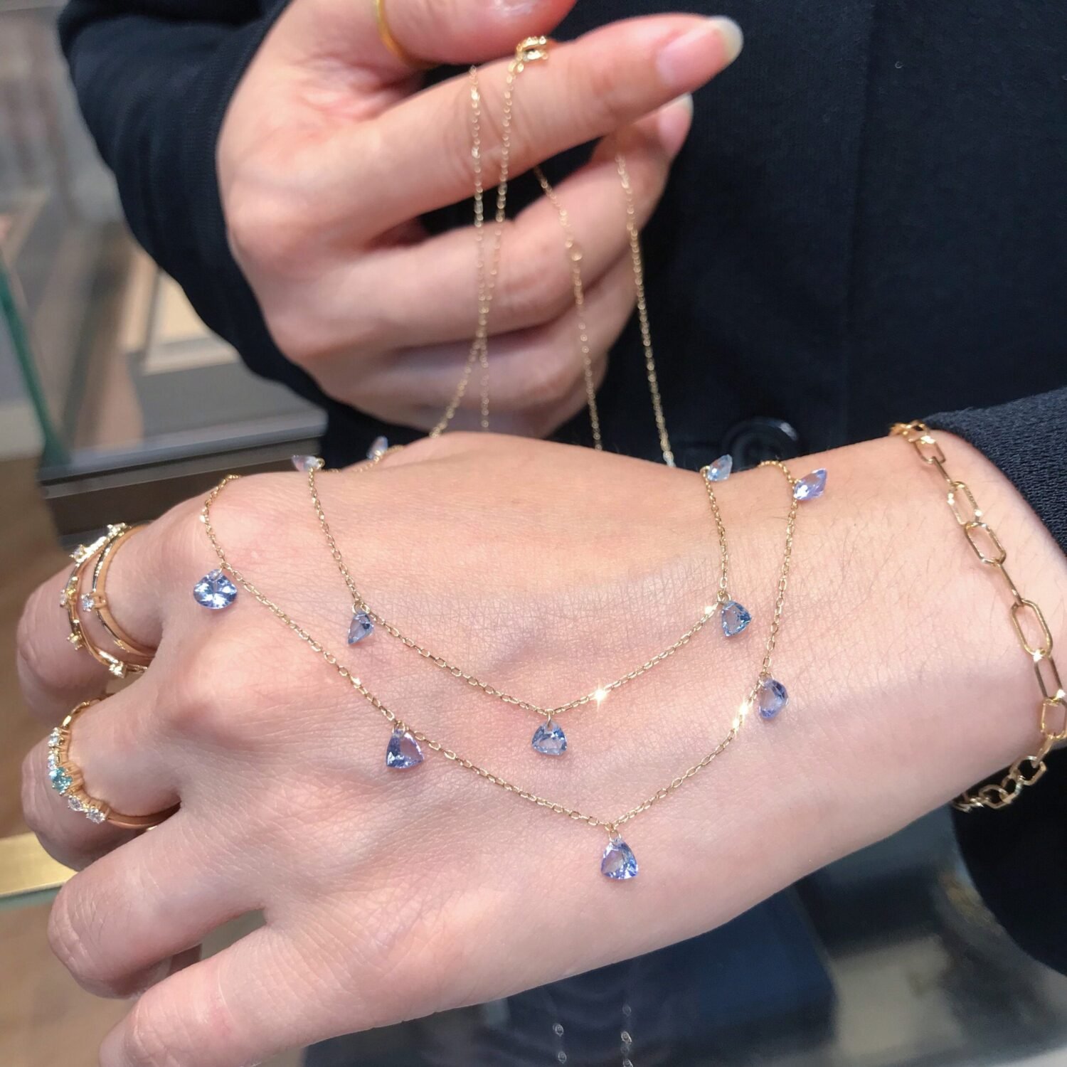 Natural spinel necklace，18K Solid Gold spinel necklace，Drilled Sapphire Necklace，sapphire Station Necklace / Halo Necklace for Woman