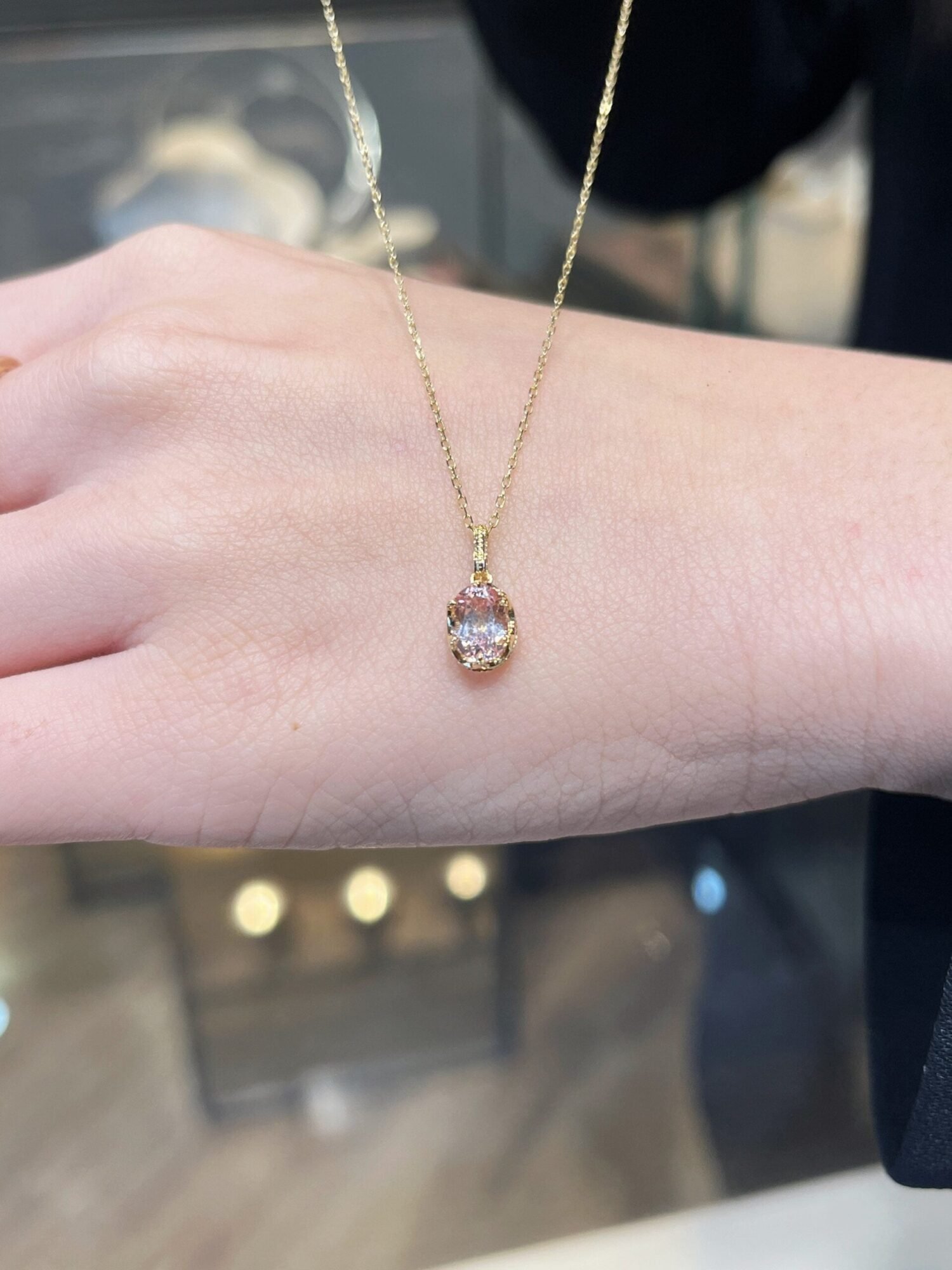 il_fullxfull.4568723892_a193-1 18K Solid Gold Morganite Pendant