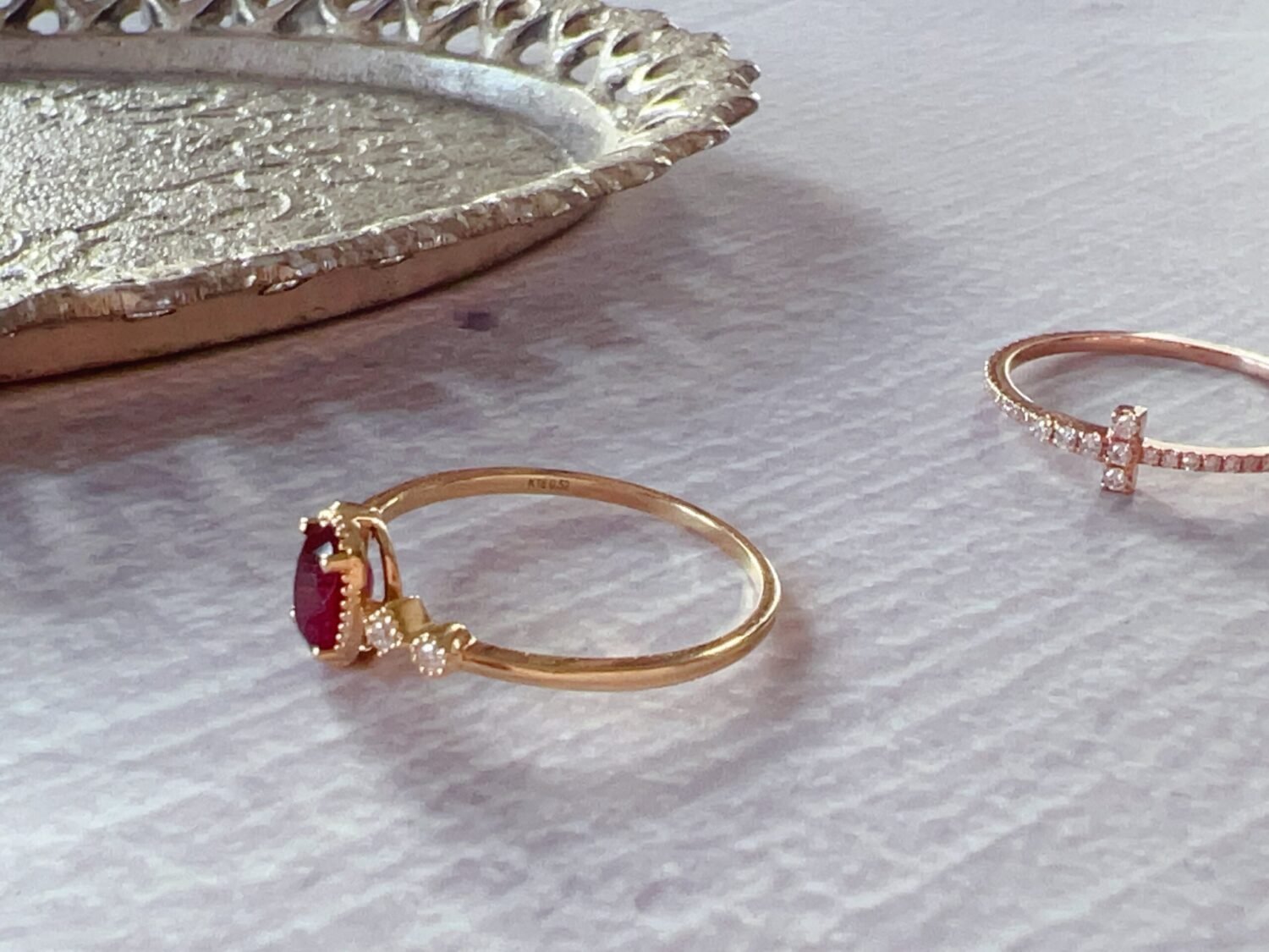 14K Solid Gold Ruby Ring，Dainty Ruby Ring，Oval Ruby Promise Ring，100% Natural Ruby Ring