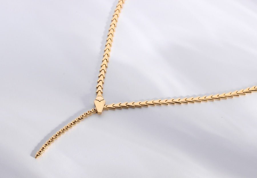 Mens 18K Solid Gold Herringbone Gold Snake Necklace And Choker Set  Wholesale Gold Chain From Lfh1688, $112.29 | DHgate.Com