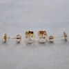 18K  gold diamond stud earrings
