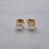 18K  gold diamond stud earrings