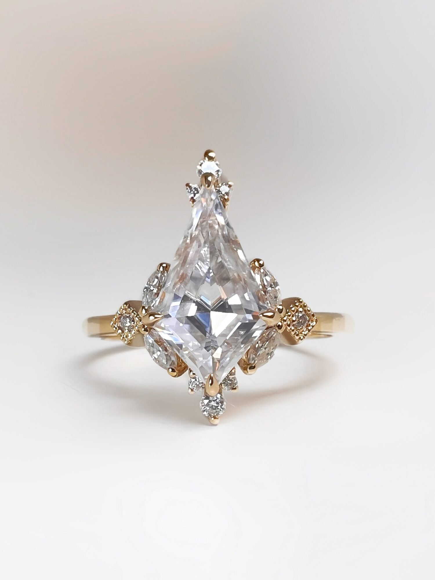 Celestial Kite-Cut Diamond Ring in Gold