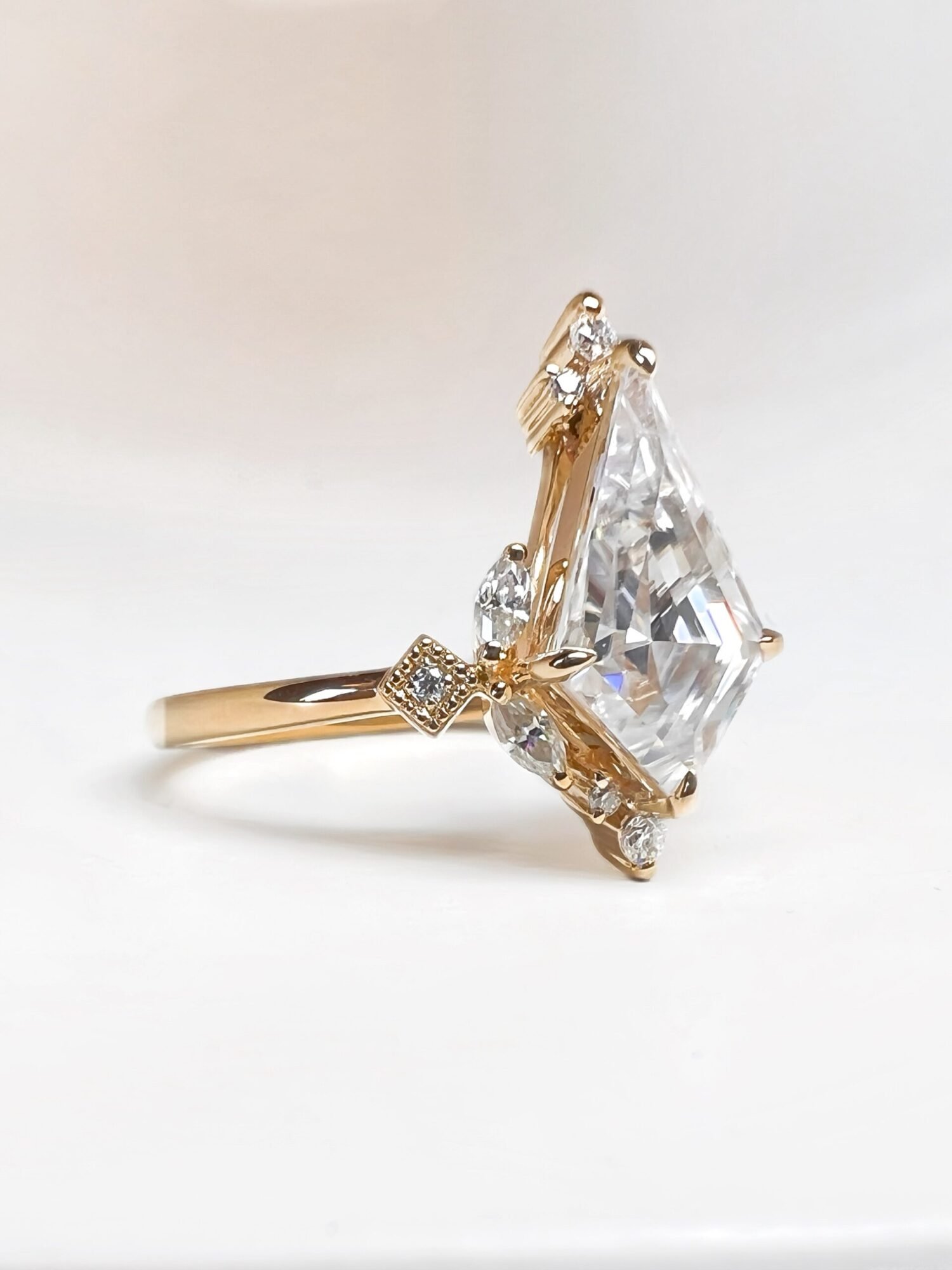 Celestial Kite-Cut Diamond Ring in Gold