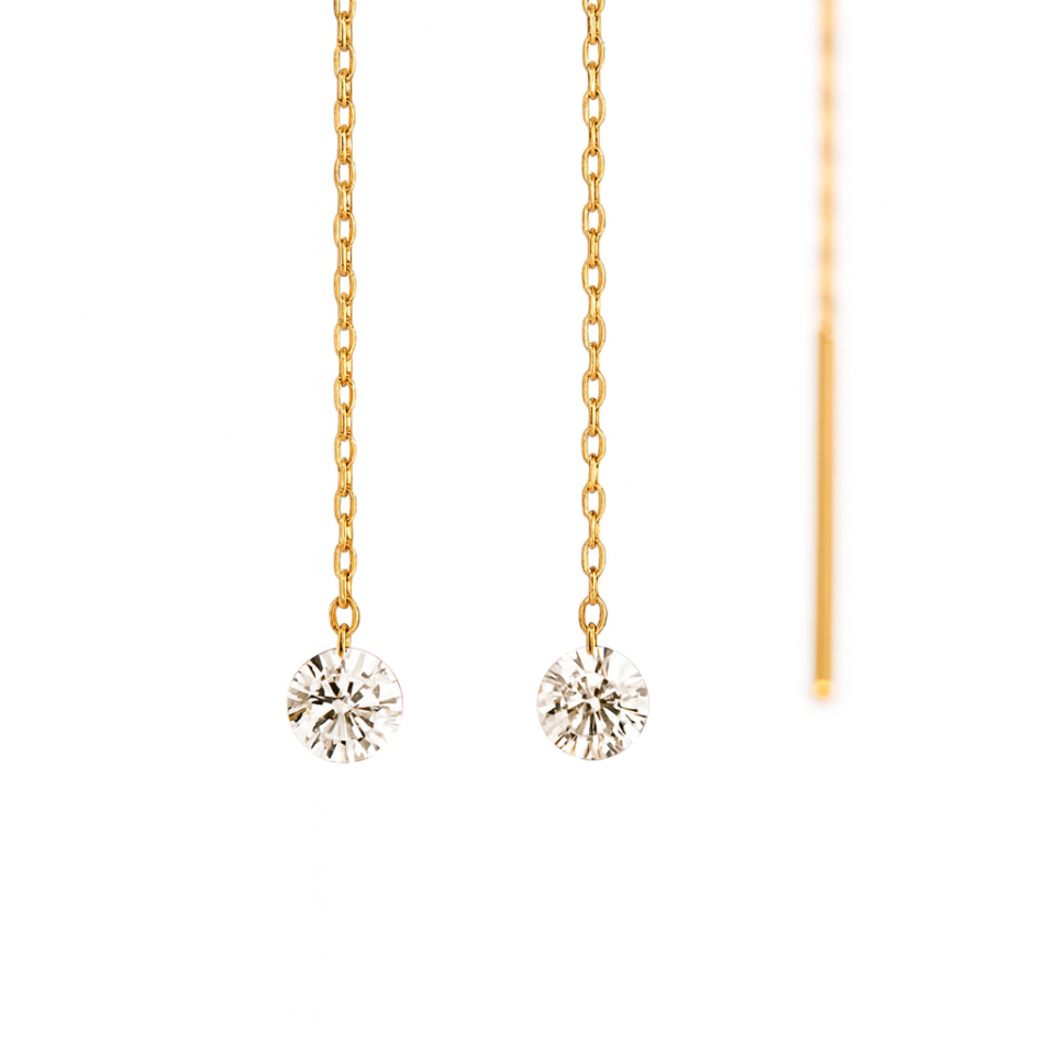 Threader Earrings with Sparkling Round Shaped Diamond