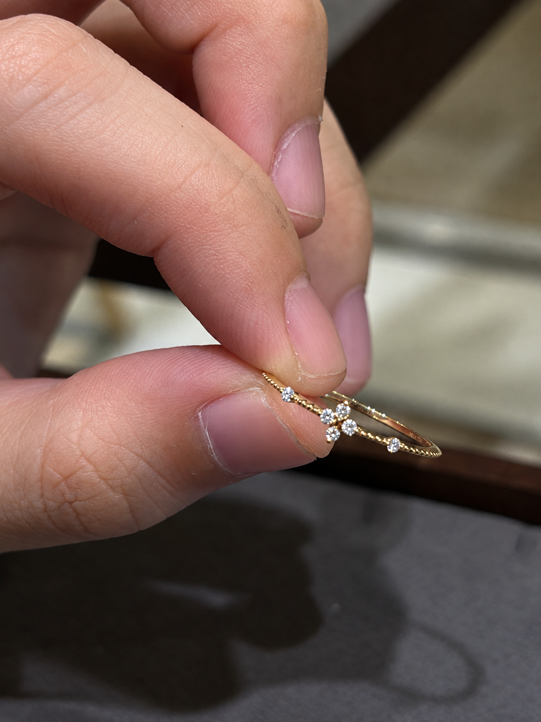 8d4d5360-8657-4370-bb2a-e743ea7e4495-2 18K Gold Diamond Clover Ultra-Thin Ring